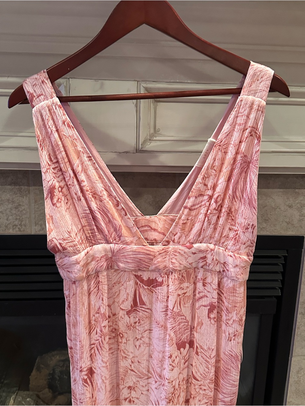 Lush Deep V Neck Pink Floral Flowy Maxi Dress - Picture 2 of 5